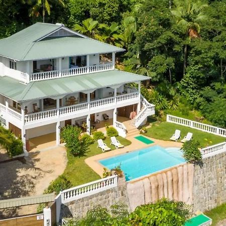 Villa Karibu オー・カップ エクステリア 写真