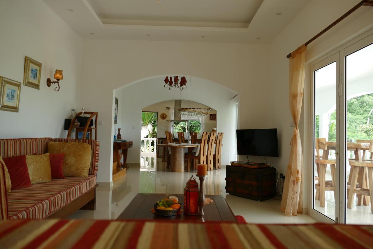 Villa Karibu オー・カップ エクステリア 写真